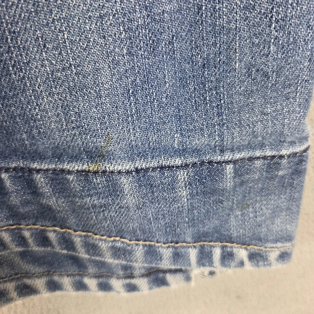 Levis 11861 important